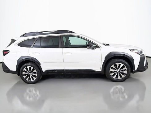 Used 2023 Subaru Outback Limited image 15