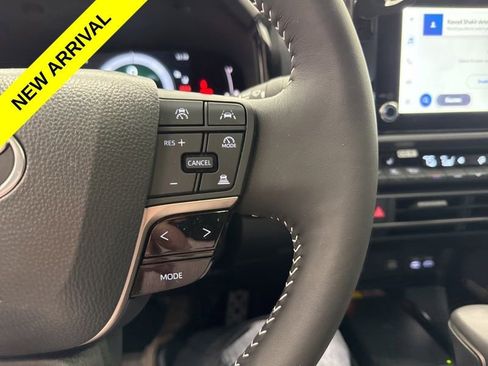 Used 2026 Toyota Camry SE w/ Convenience Package FWD image 24