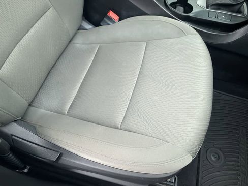 Used 2018 Hyundai Santa Fe Sport w/ 2.4L Value Package 02 image 23