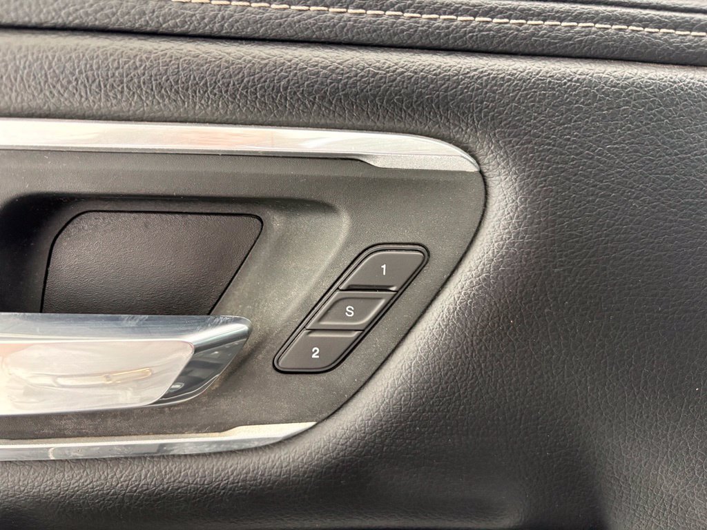 Used 2023 RAM 1500 Laramie AWD/4WD image 28
