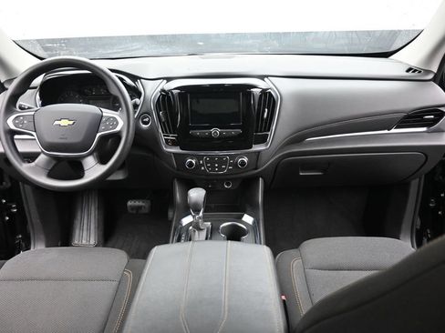 Used 2021 Chevrolet Traverse LS FWD image 12
