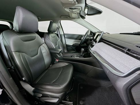 Used 2022 Jeep Compass Latitude image 30