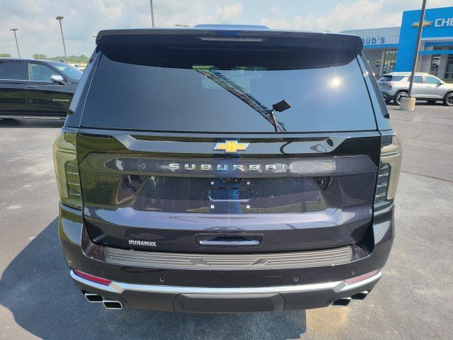 Used 2025 Chevrolet Suburban High Country AWD/4WD image 21