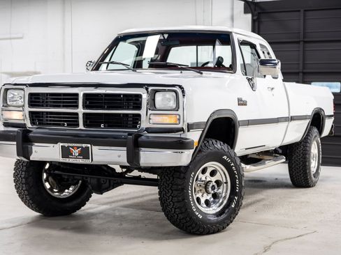 Used 1992 Dodge D/W Truck 250 AWD/4WD image 3