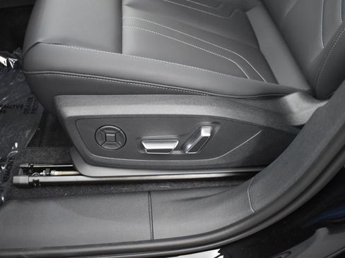 New 2026 Audi Q3 quattro 2.0T AWD/4WD image 9