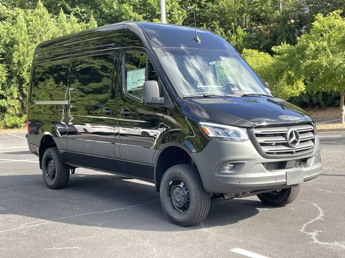 New 2025 Mercedes-Benz Sprinter 2500 image 4