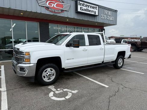Used 2018 Chevrolet Silverado 2500 LT w/ LT Fleet Convenience Package AWD/4WD image 1