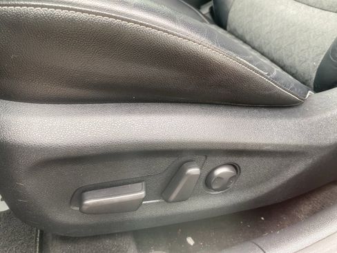 Used 2019 Kia Niro S Touring image 23