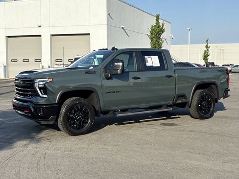 Used 2026 Chevrolet Silverado 2500 LT w/ Trail Boss Package AWD/4WD image 5