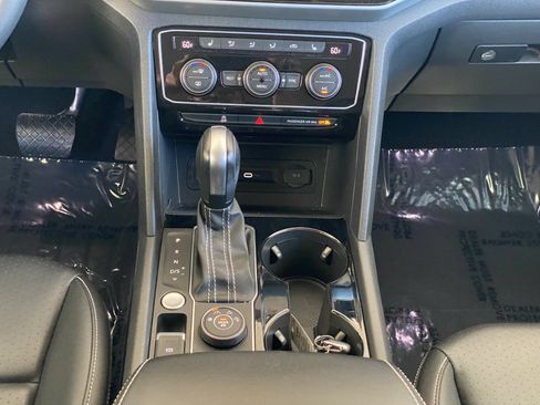 Certified 2023 Volkswagen Atlas SE w/ Black Wheel Package AWD/4WD image 8