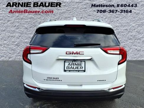 Used 2022 GMC Terrain SLT AWD/4WD image 8