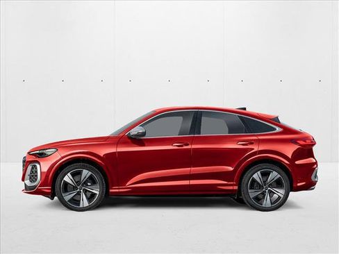 New 2026 Audi SQ5 Prestige AWD/4WD image 2
