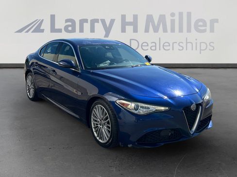 Used 2017 Alfa Romeo Giulia Ti RWD image 8