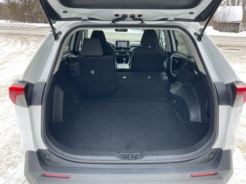 Used 2023 Toyota RAV4 XLE image 33