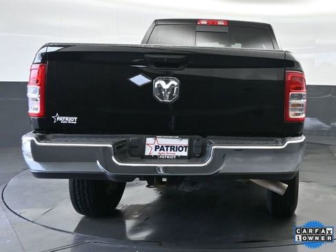 Used 2024 RAM 2500 Tradesman w/ Chrome Appearance Group AWD/4WD image 5