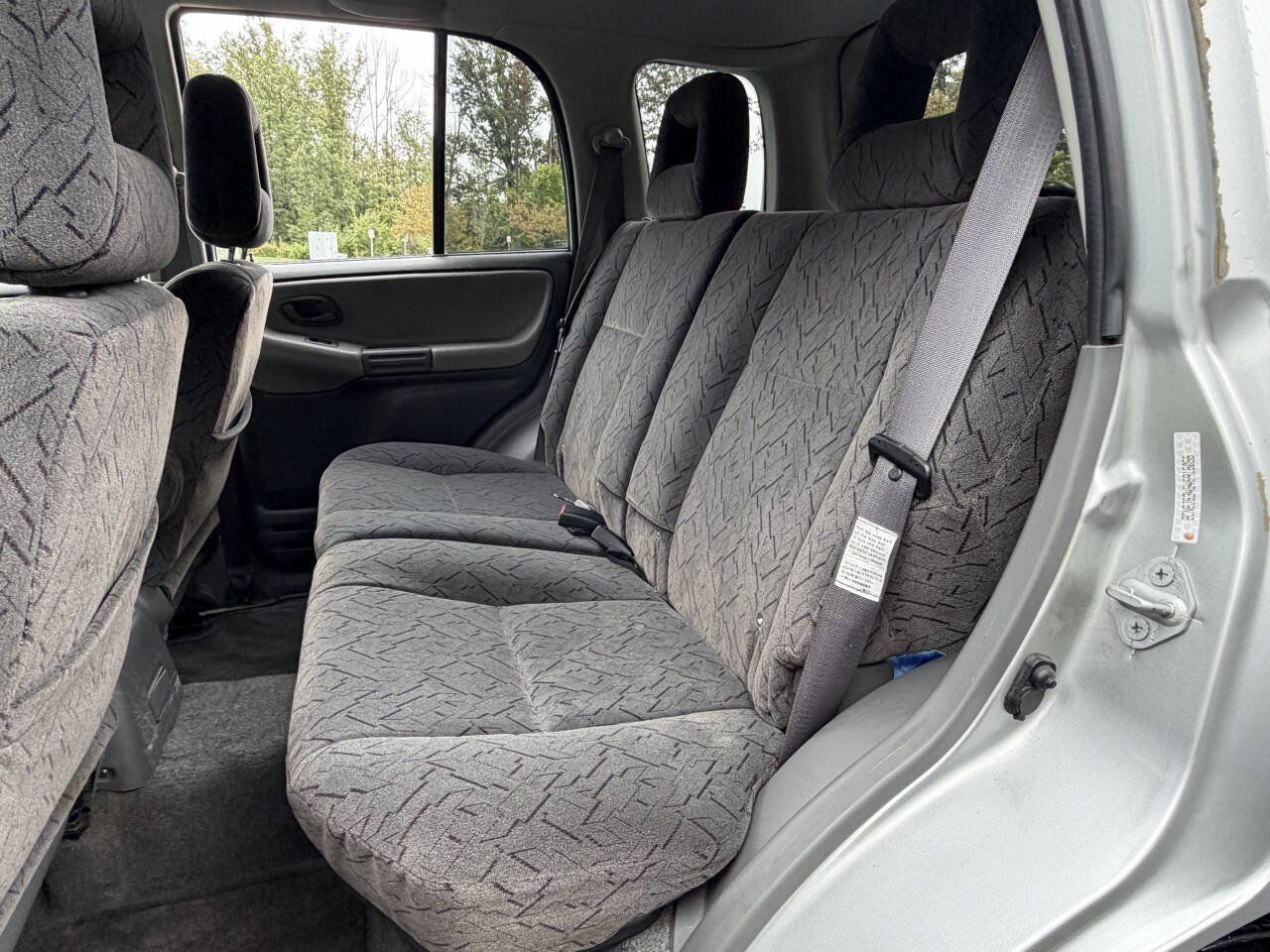Used 2004 Chevrolet Tracker LT AWD/4WD image 33