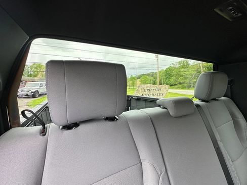 Used 2025 Toyota Tundra SR5 AWD/4WD image 41