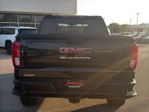 Used 2021 GMC Sierra 1500 4x4 Crew Cab w/ Sierra Value Package image 7