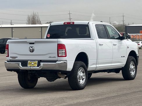 Used 2022 RAM 2500 Big Horn w/ Cold Weather Group AWD/4WD image 4