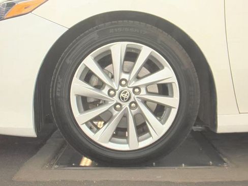 Used 2023 Toyota Camry LE FWD image 10