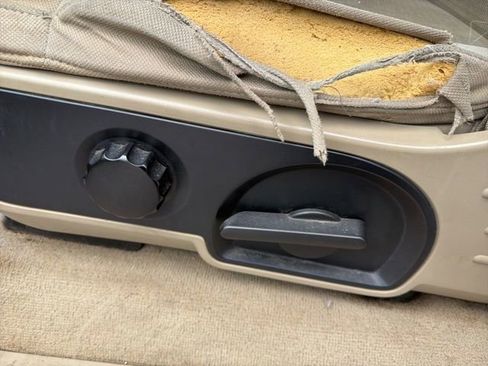 Used 2005 Ford F150 XLT image 28