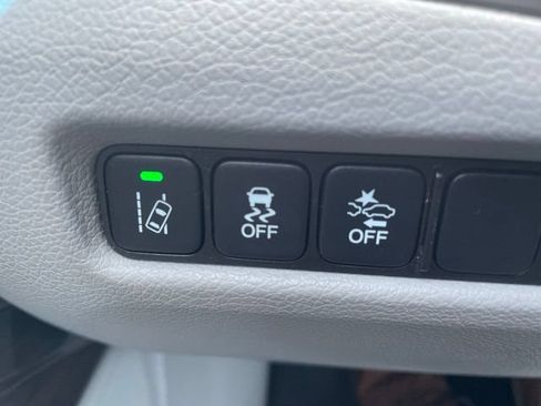 Used 2017 Acura RLX w/ Technology Package FWD image 15