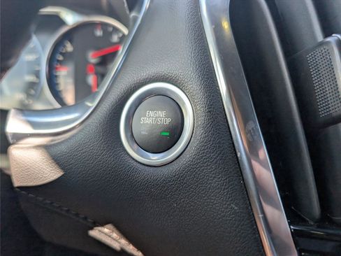 Used 2023 Chevrolet Traverse High Country image 22