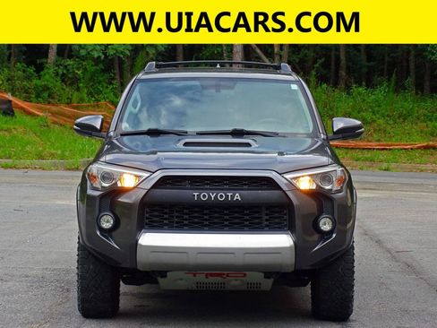 Used 2019 Toyota 4Runner TRD Off-Road Premium AWD/4WD image 2