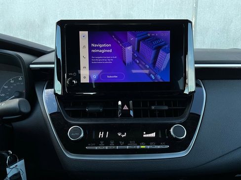 Used 2025 Toyota Corolla LE image 23