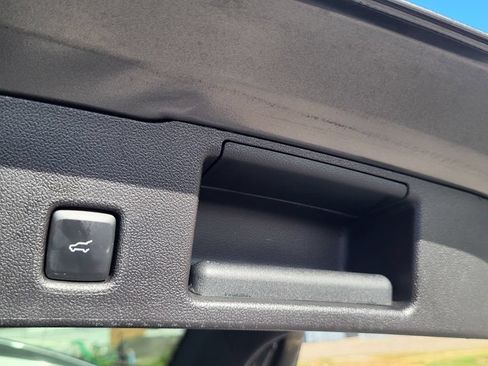 Used 2025 Ford Escape ST-Line Select AWD/4WD image 5
