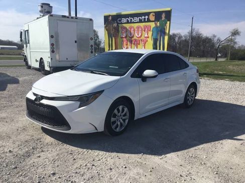 Used 2022 Toyota Corolla LE image 7