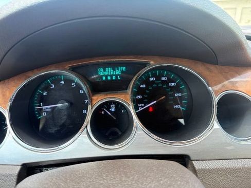 Used 2012 Buick Enclave Leather FWD image 31