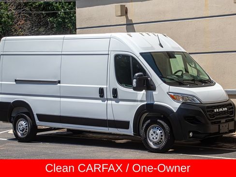 Used 2024 RAM ProMaster 2500 w/ Convenience Group FWD image 8