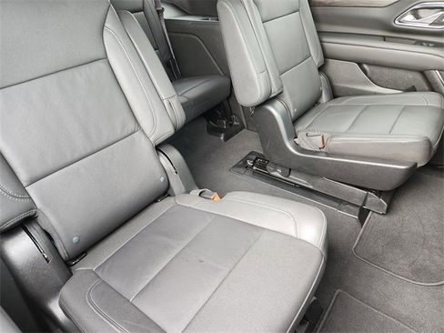 Used 2024 Chevrolet Tahoe Z71 w/ Luxury Package image 30