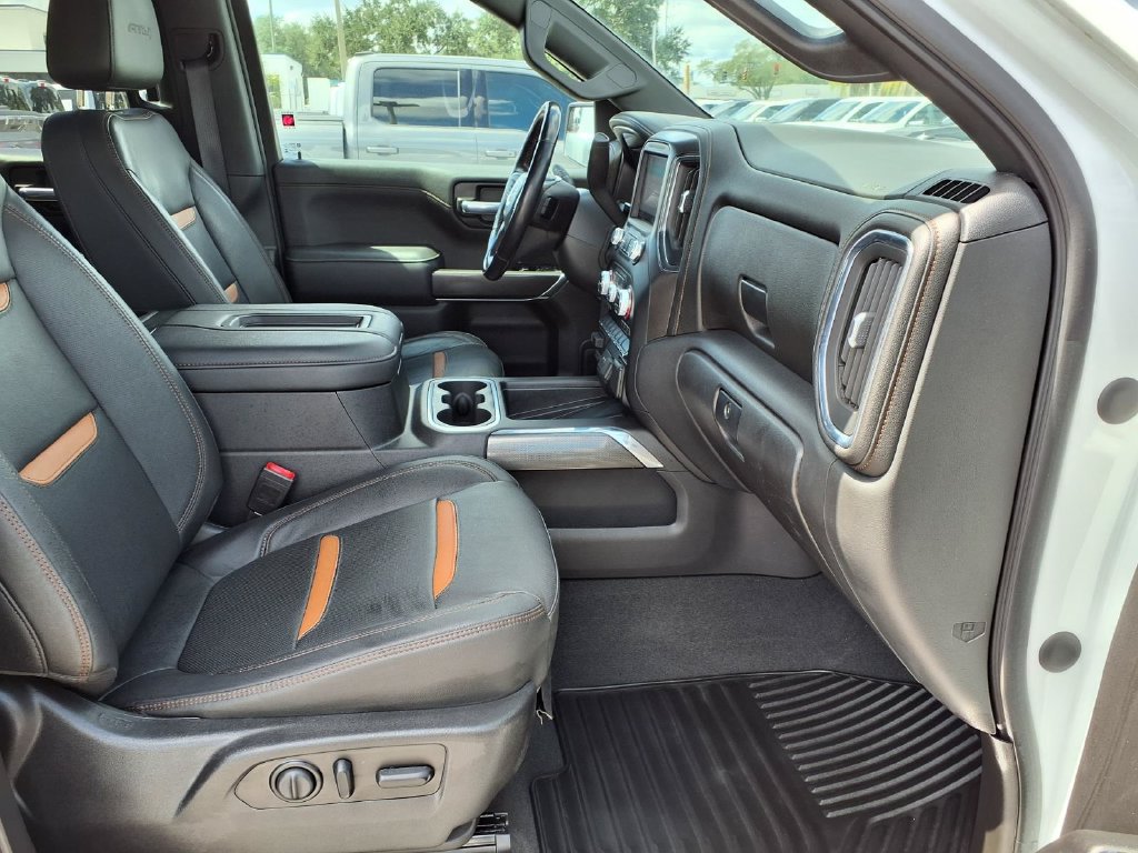 Used 2021 GMC Sierra 1500 AT4 w/ AT4 Preferred Package AWD/4WD image 13