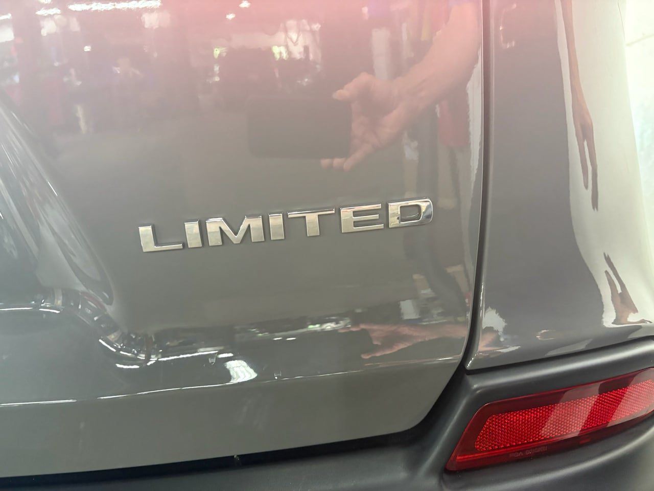 Used 2022 Jeep Cherokee Limited w/ Mopar Interior Package AWD/4WD image 29