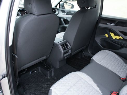 New 2026 Volkswagen Tiguan S FWD image 27