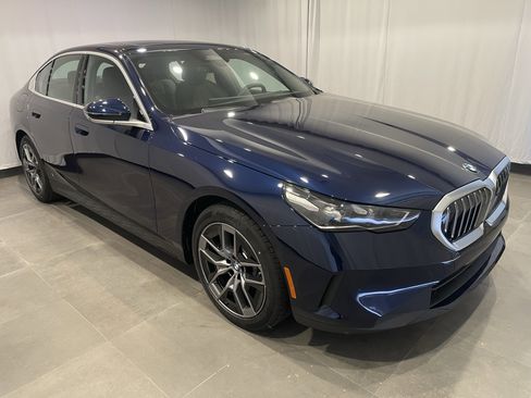 New 2027 BMW 530i xDrive AWD/4WD image 3