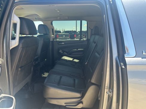 Used 2019 Chevrolet Suburban LT AWD/4WD image 11