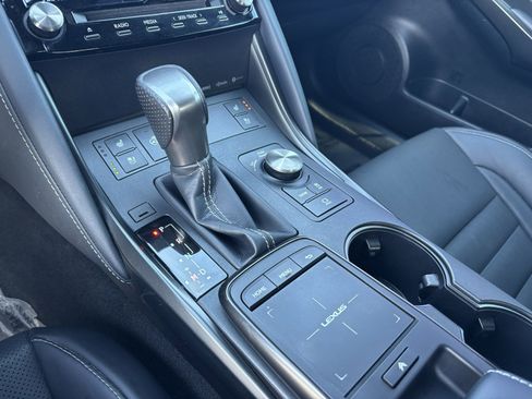 Used 2022 Lexus IS 350 F Sport image 25