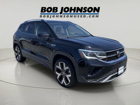 Used 2023 Volkswagen Taos SEL AWD/4WD image 1