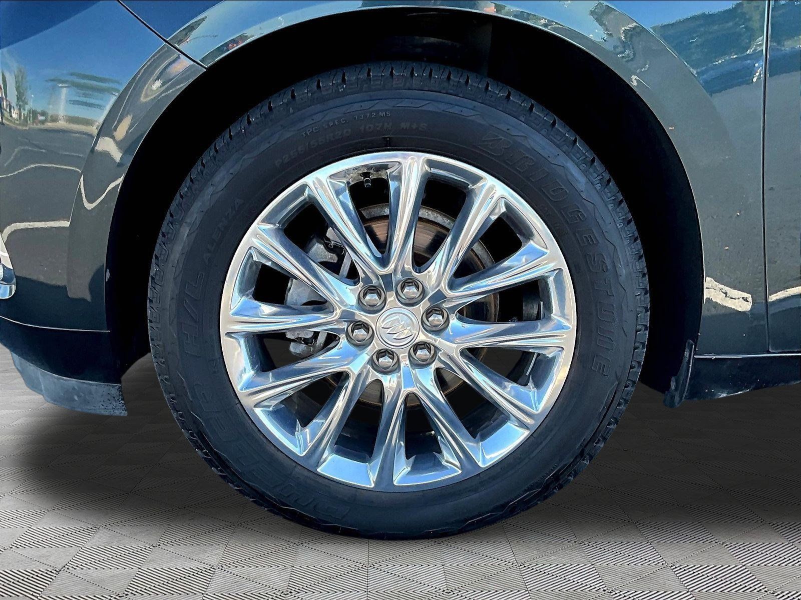 Used 2018 Buick Enclave Premium w/ Experience Buick Package FWD image 35
