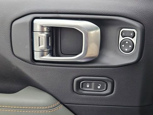 New 2026 Jeep Gladiator Mojave image 24