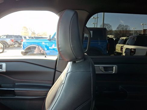 Certified 2024 Ford Explorer ST-Line w/ Class IV Trailer Tow Package image 17