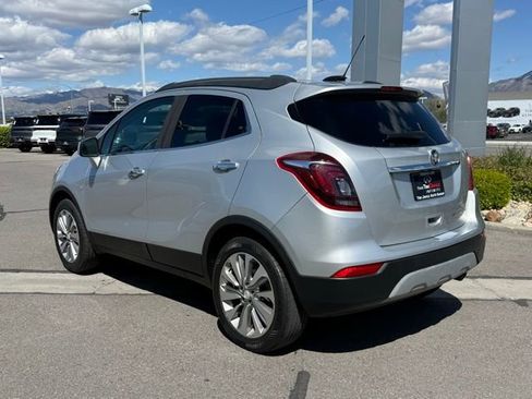 Used 2020 Buick Encore Preferred image 5