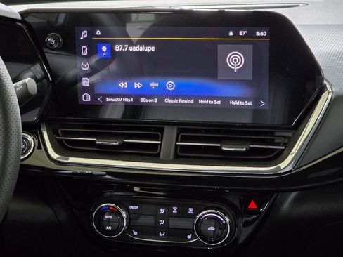 New 2026 Chevrolet Trax RS w/ Sunroof Package image 25