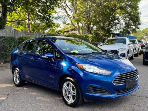 Used 2019 Ford Fiesta SE w/ Cold Weather Package FWD image 8