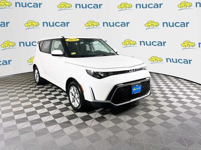 Used 2025 Kia Soul LX w/ LX Technology Package