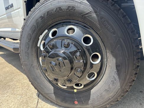 New 2026 RAM 3500 Lone Star AWD/4WD image 9