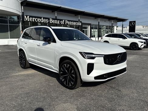 New 2026 Volvo XC90 B6 Ultra w/ Protection Package Premier image 7